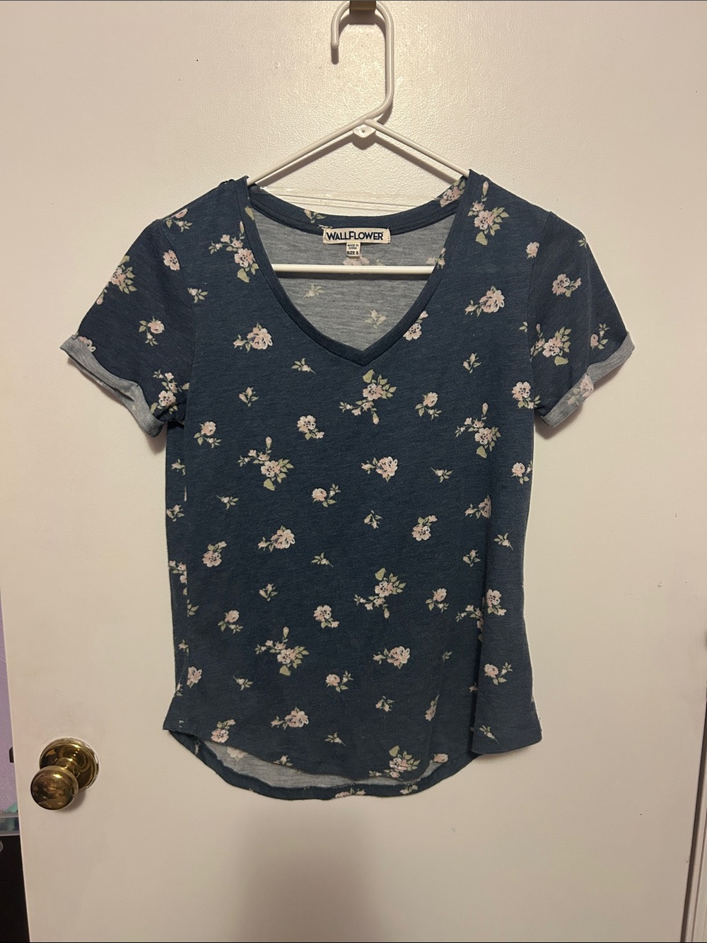 Wallflower slate blue  Floral V-Neck Short Sleeve Tee